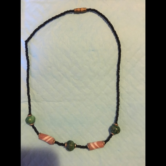 Sand and black bead neecklace with malachite - Picture 2 of 2